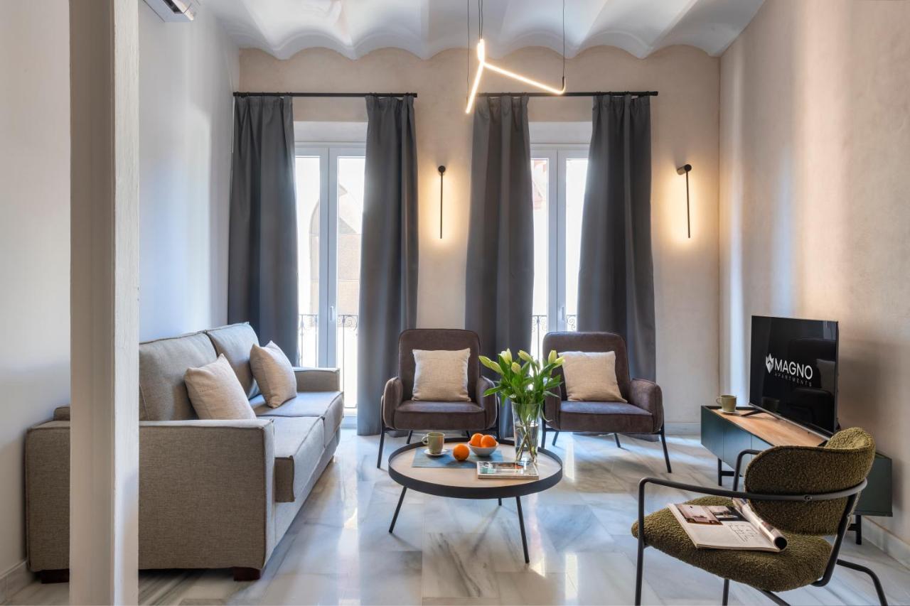 Magno Apartments San Gil - Shared Jacuzzi Севилья Экстерьер фото